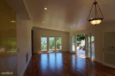 Main picture of 51 Coleman Dr