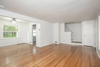 Main picture of 19400 Shakerwood Rd