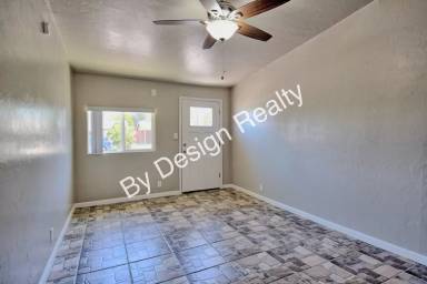 Main picture of 4739 E Hampton St