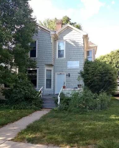 Main picture of 308 W Washington St
