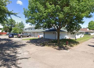 Main picture of 2420 Bostrom Ct