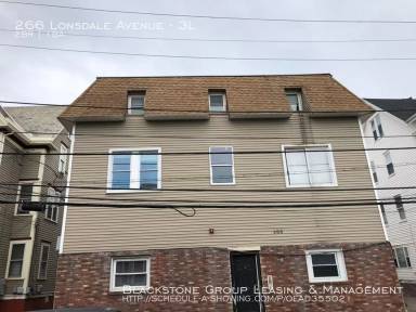 Main picture of 266 Lonsdale Ave