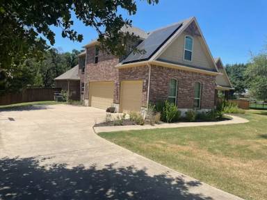 Main picture of 7380 Granville Dr