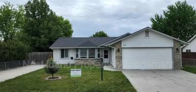 Main picture of 108 W Waterbury Dr