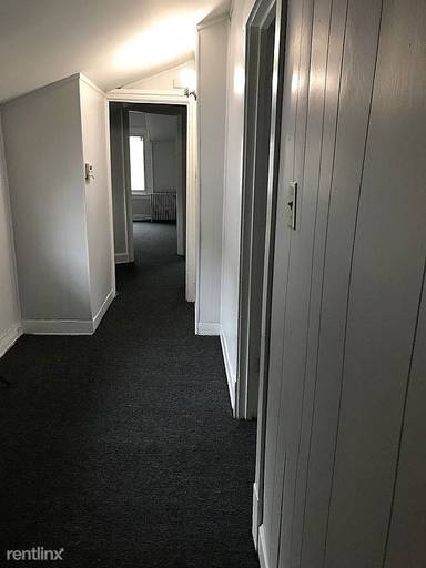 Main picture of 1621 Lake St
