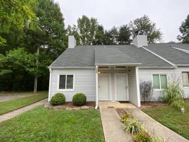 Main picture of 568 Brookside Ct
