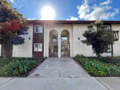 Main picture of 6450 Lincoln Ave