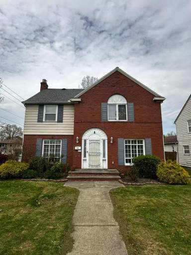 Main picture of 630 Mineola Ave