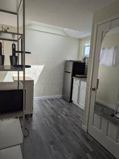 Main picture of 1127 Grand Ave