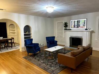 Main picture of 1224 Crockett St