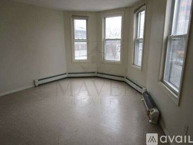 Main picture of 25 Hampshire St