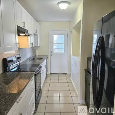 Main picture of 725 Northlake Blvd