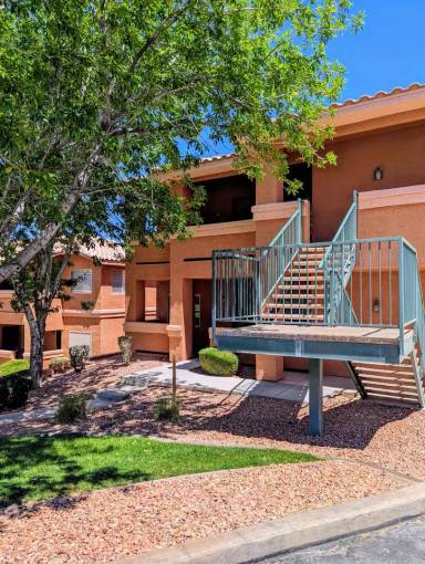 Main picture of 322 Colleen Ct
