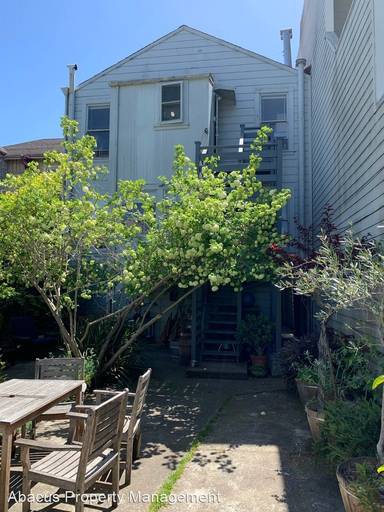 Main picture of 120 Valley St