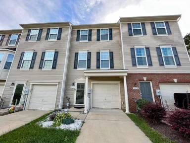 Main picture of 7720 Timbercross Ln