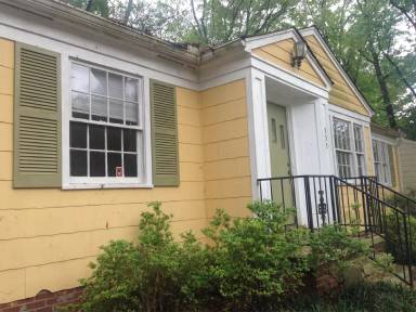 Main picture of 515 Robinhood Rd