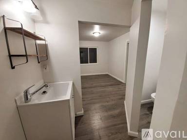 Main picture of 971 Melbourne Blvd