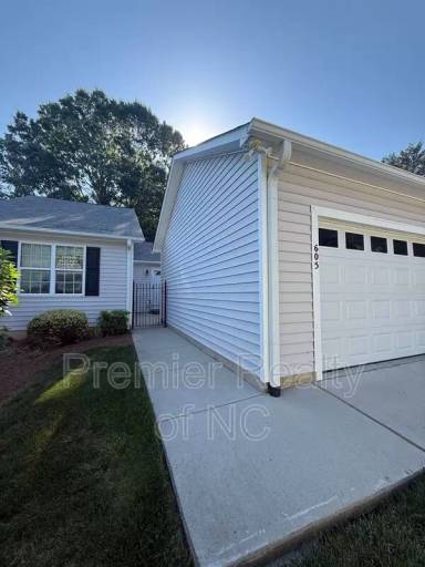 Main picture of 605 Westpark Ct