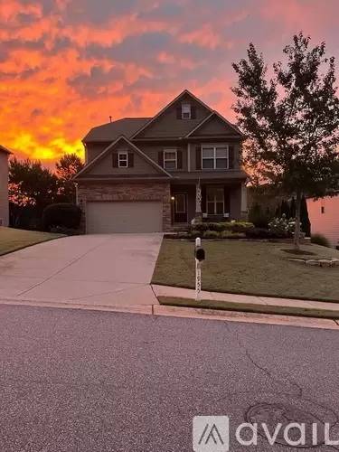 Main picture of 1955 Piedmont Cove Ln