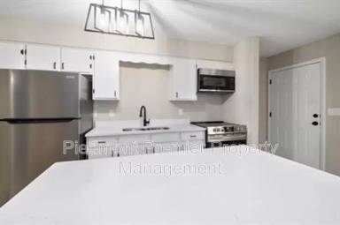 Main picture of 800 Arlington St