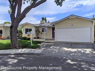 Main picture of 668 Starr Ct