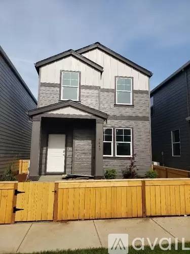 Main picture of 2642 NE 116th Pl