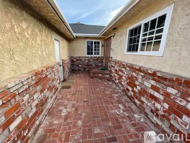 Main picture of 5110 Lee St