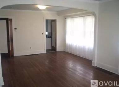 Main picture of 4362 Pacific St