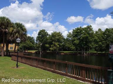 Main picture of 4642 Commander Dr