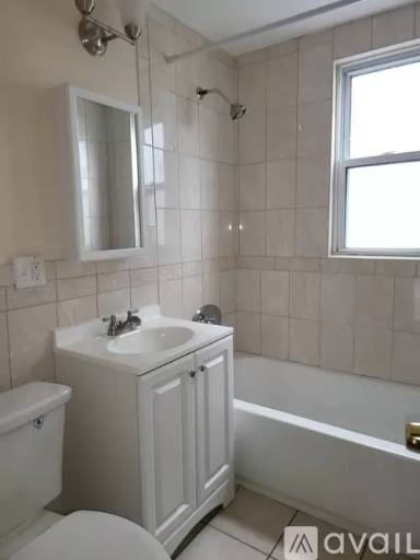 Main picture of 92 Olney St