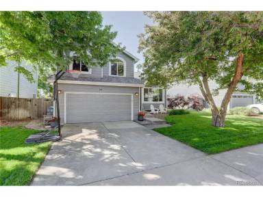 Main picture of 240 S Lark Ave