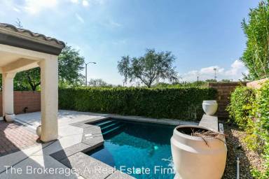 Main picture of 8039 Kemblefield Ave