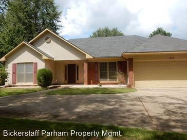 Main picture of 1719 Double Churches Rd