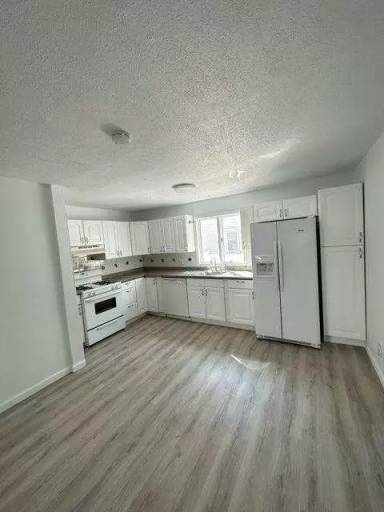 Main picture of 24 Fern Ave