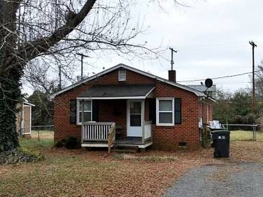 Main picture of 3022 Leroy St