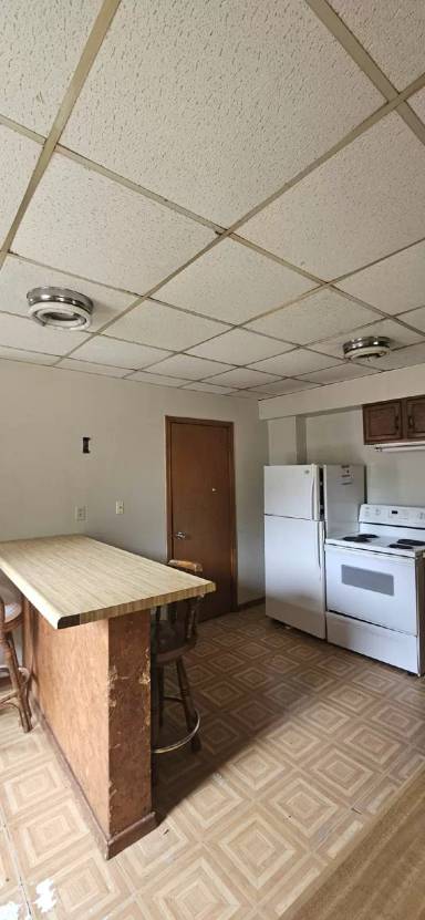 Main picture of 430 Chicago Ave