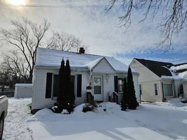 Main picture of 16202 Cloverside Ave