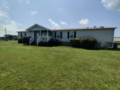 Main picture of 10 Deer Run Ln