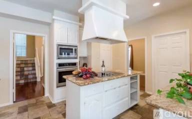 Main picture of 12142 Ella Lee Ln