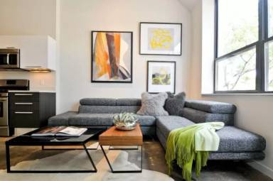 Main picture of 1235 W Randolph St