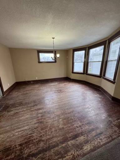Main picture of 3419 Hoagland Ave