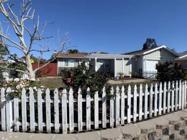 Main picture of 8604 Carlton Oaks Dr