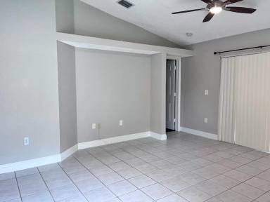 Main picture of 5308 NW 89th Ave