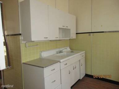 Main picture of 3426 N Lincoln Ave