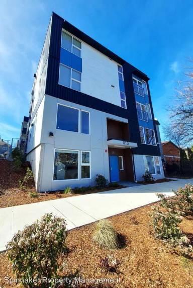 Main picture of 810 Yakima Ave
