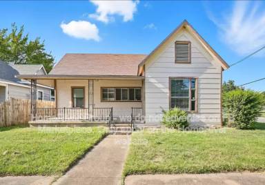 Main picture of 1025 E Chaffin St