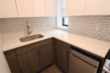 Main picture of 19 Peterborough St