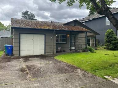 Main picture of 9626 N Clarendon Ave