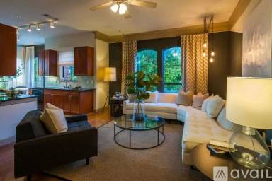 Main picture of 4615 N Lamar Blvd