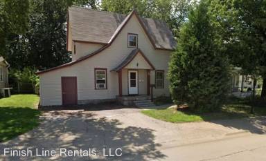 Main picture of 915 W 12th St